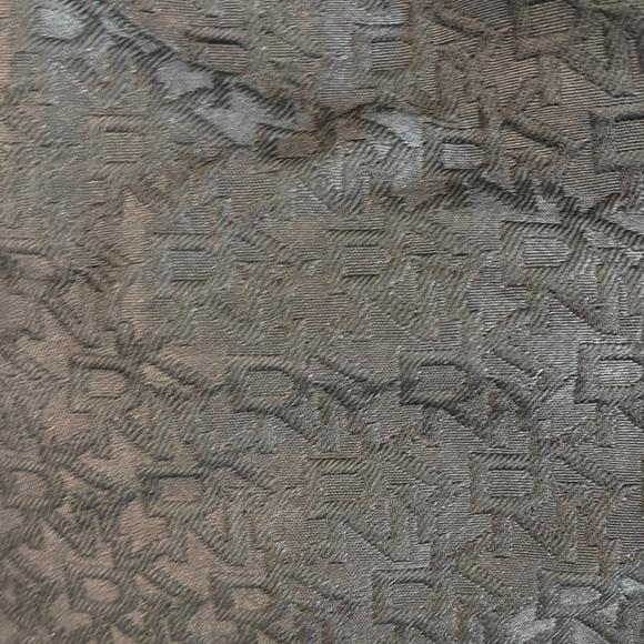 Donna Karan Black and Gold Hobo Bag with Textured Design - Picture 2 of 5